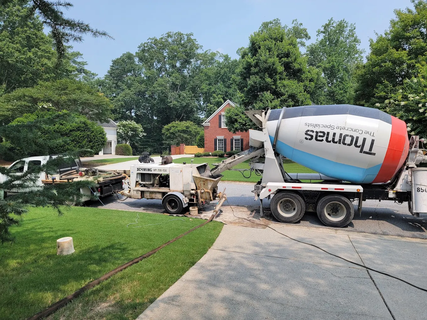Concrete pump truck