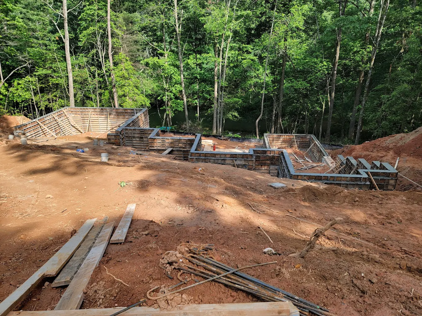 Concrete wall construction